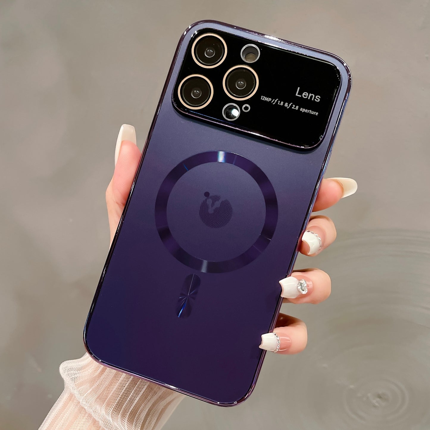 High-grade Magnetic Suction Frosted iPhone Case